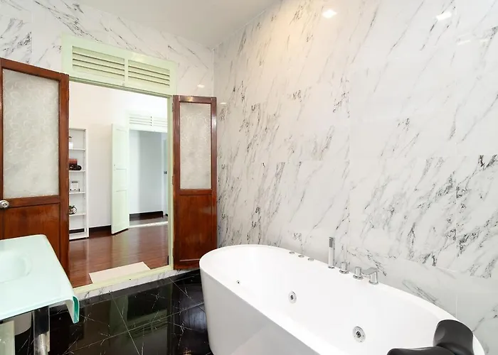 Spacious Heritage Family In