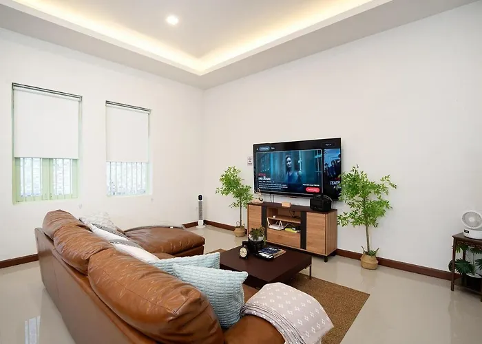 Spacious Heritage Family In